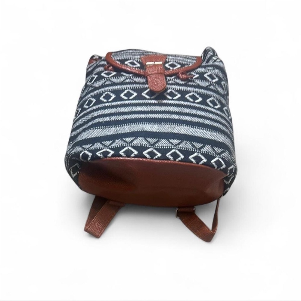 Tribal Backpack‎ - Picture 2 of 6